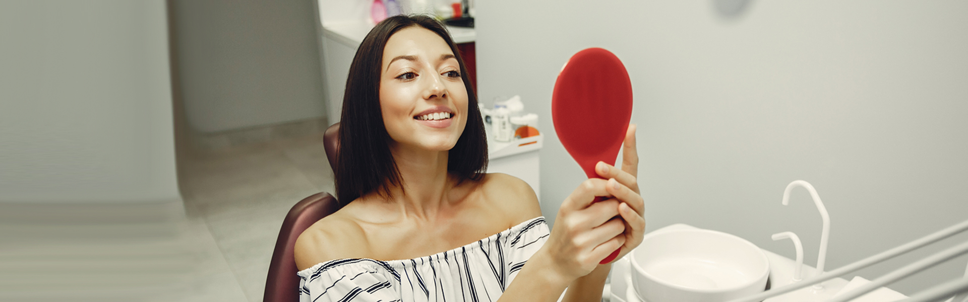 How to Use Dental Floss Properly? The Right Way for Healthy Gums